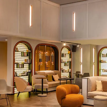 Hotel Firstname Tuluza